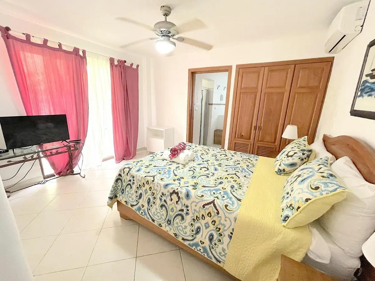 الشقق الفندقية بونتا كانافي  Beach Houses Wifi Garden Bbq Parking
