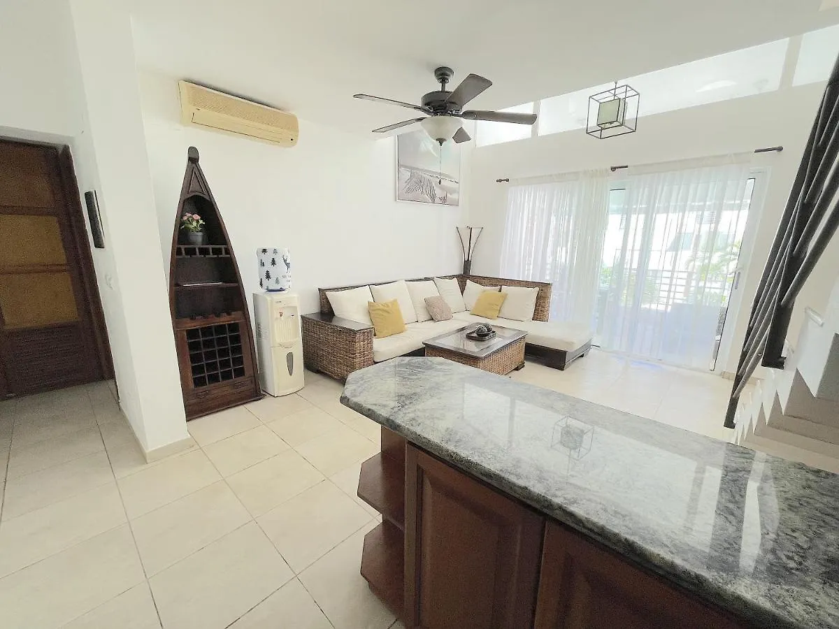 الشقق الفندقية بونتا كانافي  Beach Houses Wifi Garden Bbq Parking 5*,